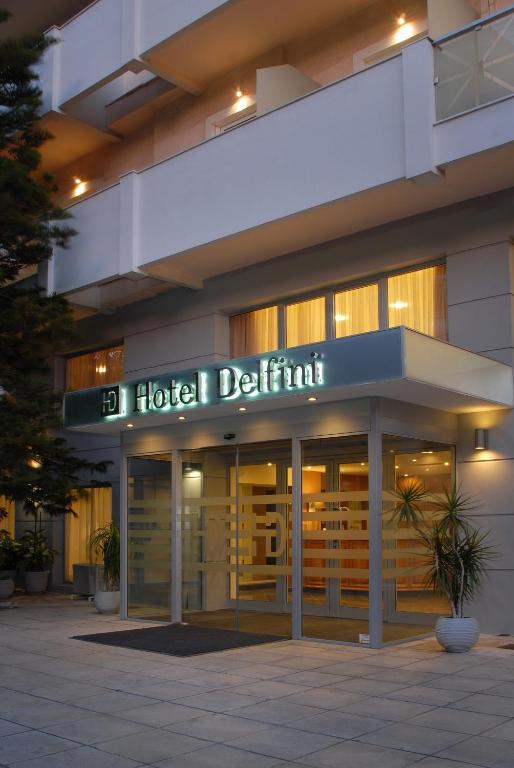 Hotel Delfini Pireo Esterno foto